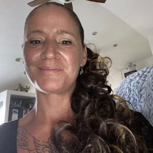 Meet your Posher, Angela b